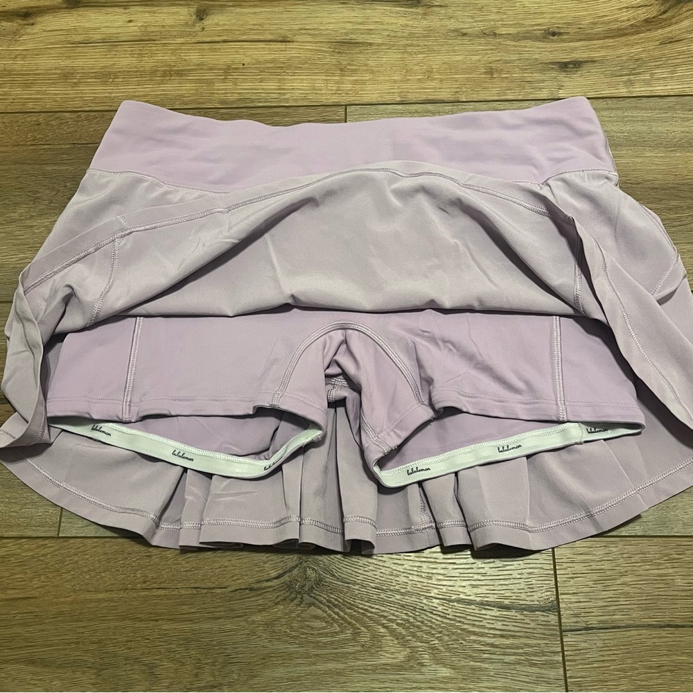 Lululemon Circuit Breaker Skort SZ 8 Regular Lilac Purple Tennis Skirt Preppy - Picture 4 of 10